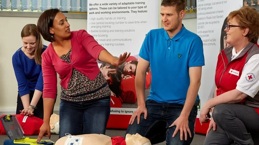 First aiders on a course